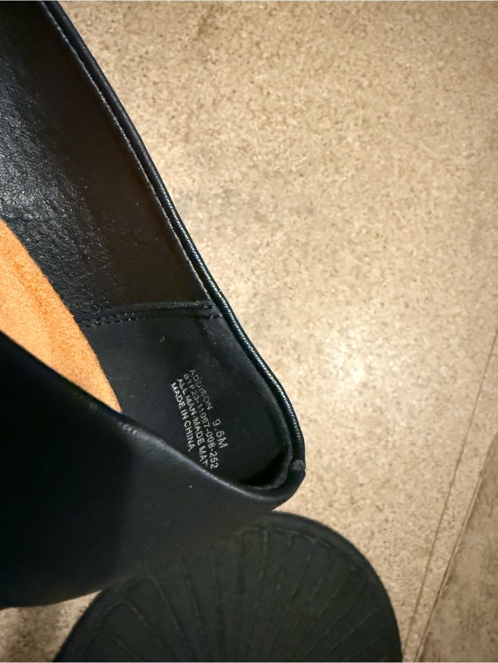 Black Leather Beartraps Memory Foam Loafers Women’s Size 9.5 - Picture 7 of 7